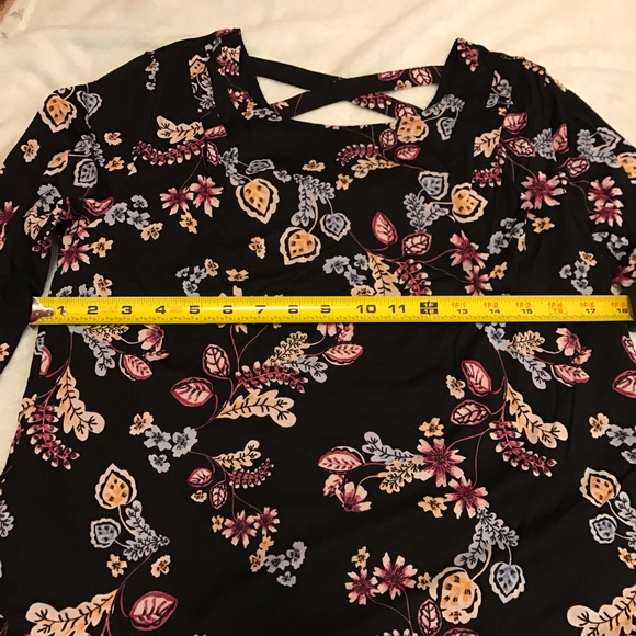 Tunic - Picture 7 of 8